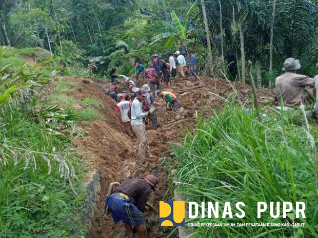 Tanggap Cepat UPT PUPR Caringin dan Kolaborasi Bersama Mitra Air dan Masyarakat