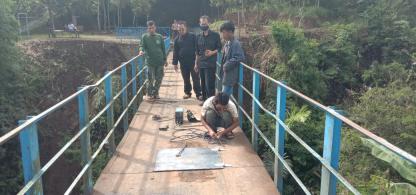 UPT PUPR Garut Kota, Lakukan Perbaikan Jembatan Penghubung Dua Wilayah