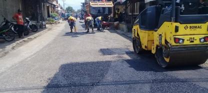 Jelang Nataru, PUPR Garut Gresut Perbaiki Ruas Jalan